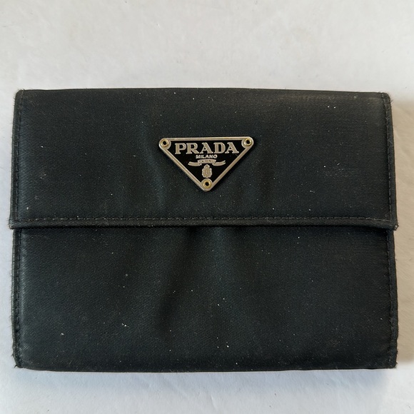 Authentic Prada wallet - Picture 2 of 14